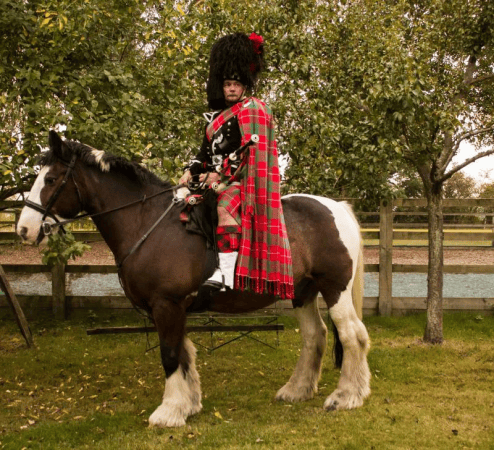 Mike Simmons Bagpiper - Photo 16