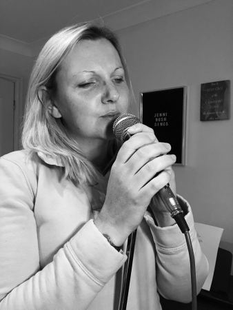 Jenni Bush - Singer - Photo 7