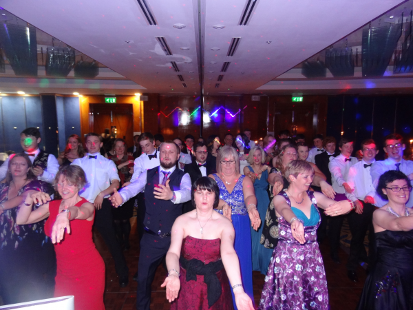 Knightmoves Mobile Disco and Karaoke - Photo 11