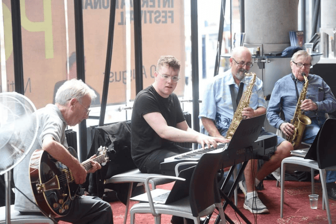 Sax Pack  Swing solo  - Photo 16