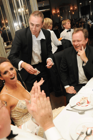Adam Smith Magician - Close up, Sleight of hand specialist  - Photo 11