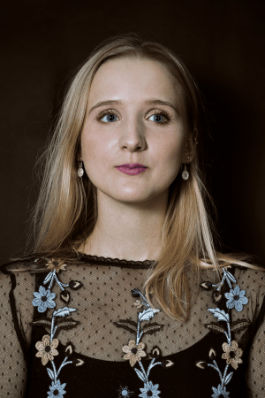 Kate Ferguson - Photo 5