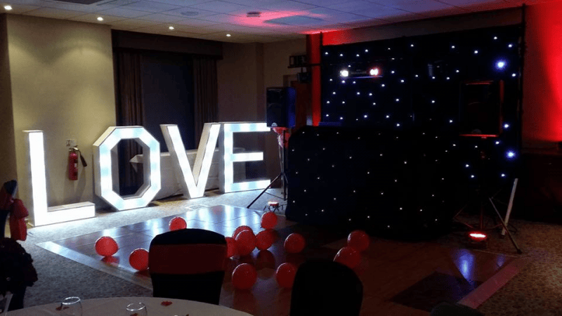 Emerald Lion Photo Booths - Photo 6
