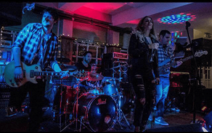 The Vertigo Band  - Photo 5