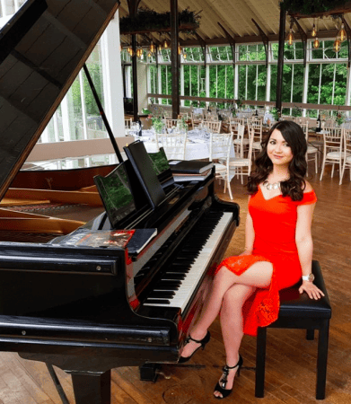 Nicola Sim Pianist - Photo 3