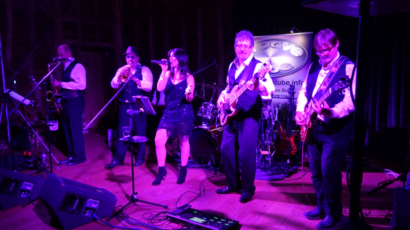 Groove Tube - Photo 7