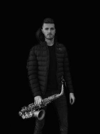 Joe Glynn Sax - Photo 6
