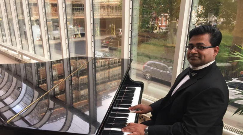 Bollywood Pianist - Photo 5