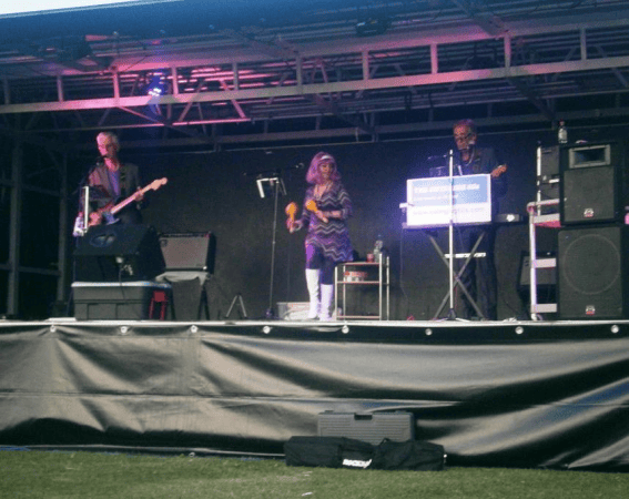 The Swinging 60s band - Photo 7