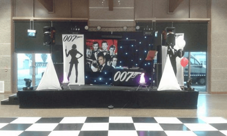 007 Tribute Act - Photo 3