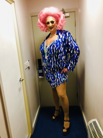 Miss Tish Ewe - Photo 11