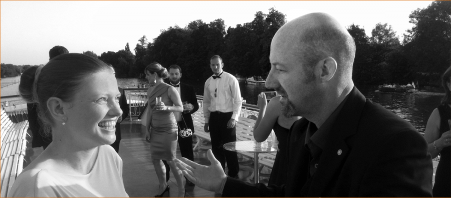 Ian Souch Magician - Photo 3