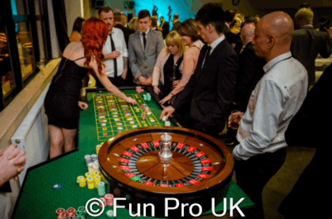 Fun Pro UK - Entertainment Hire - Photo 3