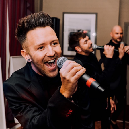 Sing While You're Waiting - Photo 9