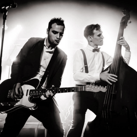Jimmy & The Hound Dogs - Photo 4