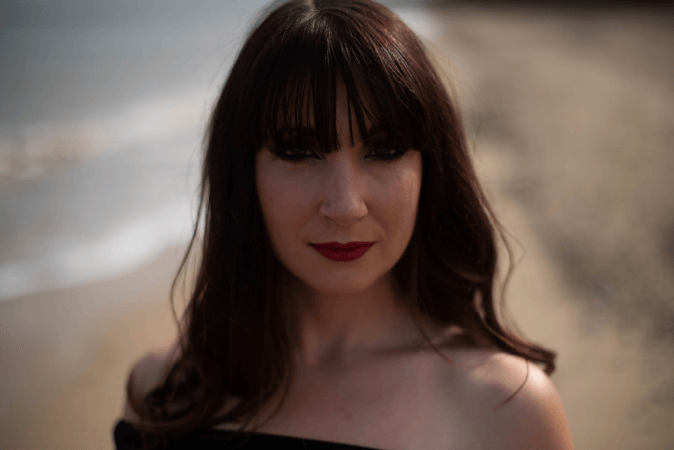 Fiona Harber - Vocalist  - Photo 3