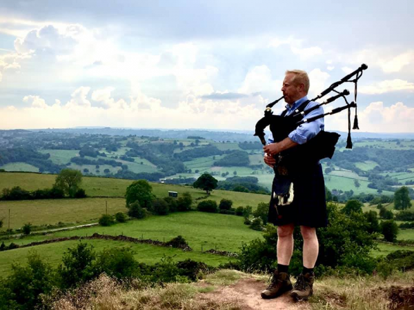 The Derbyshire Piper - Bagpiper - Photo 5