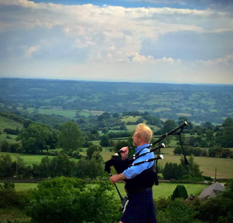 The Derbyshire Piper - Bagpiper - Photo 8