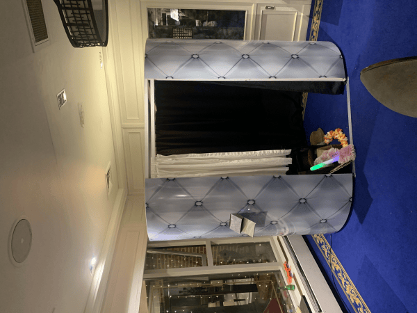 Photo booth or mirror booth - Photo 17