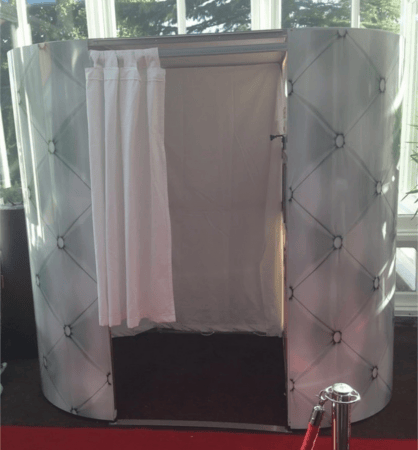 Wedding package, dancefloor booths, letters & cart - Photo 7