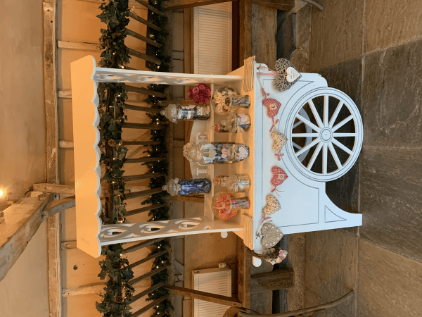 Wedding package, dancefloor booths, letters & cart - Photo 17