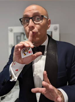 NEIL DEVLIN’s COMEDY MAGIC…for Grown-Ups!!
