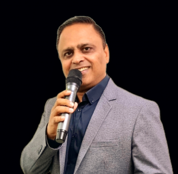 Live Bollywood Singer 