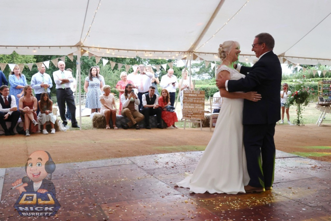 The Wedding DJ - Photo 7
