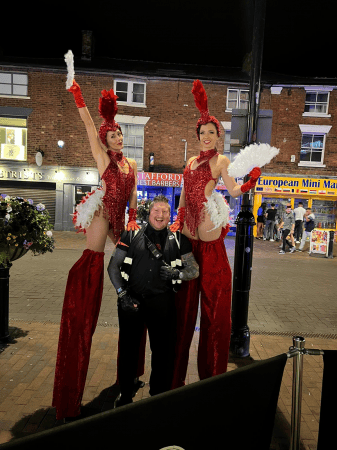 Circus Acts - Fire, Stilts, Dancers - Photo 10
