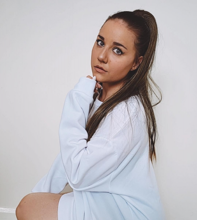Always Ariana - Photo 4