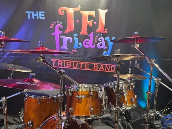 The TFI Friday Tribute Band  - Photo 6