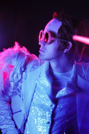 I'm Still Standing - The Elton John Story - Photo 3