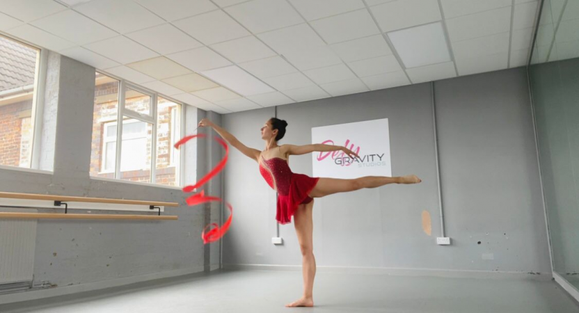 Ribbon Dancers - Photo 2