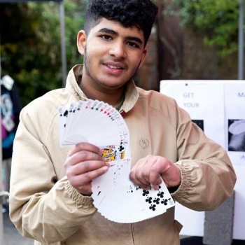 Dvishan- close up magician and mindreader