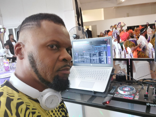 DJ ADAYZ  - Photo 2