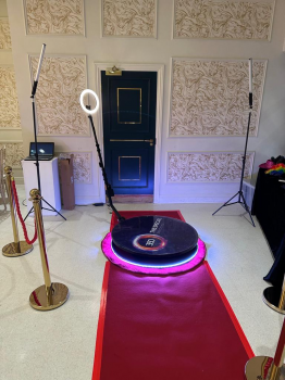 360 photo/ video booth 