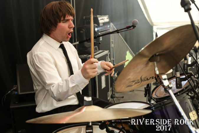 The Beatles Revolution band - Photo 12