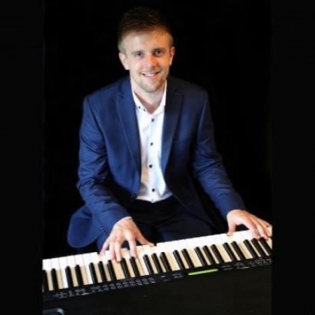 Mark Thompson - Wedding Pianist - Photo 2