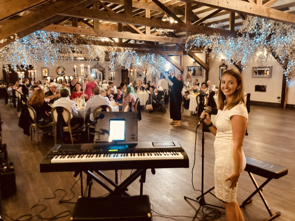 Mark Thompson - Wedding Pianist - Photo 7