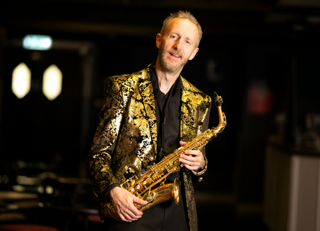 Paul Arnold, saxophonist - Photo 4