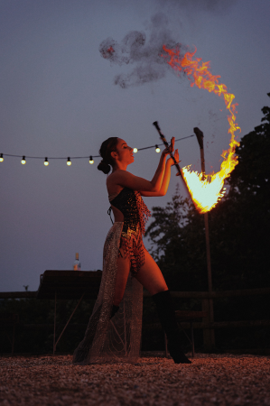 Mesmering fire breathing show - Photo 4