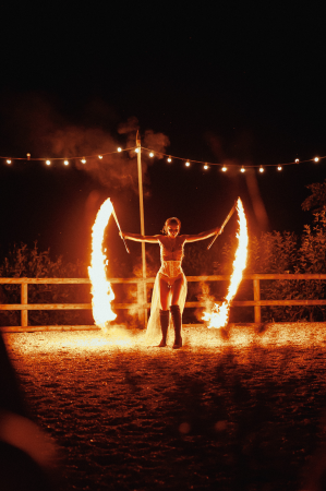 Mesmering fire breathing show - Photo 9