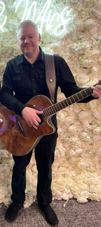 Paul Wilson-Singer Guitarist and DJ. - Photo 6