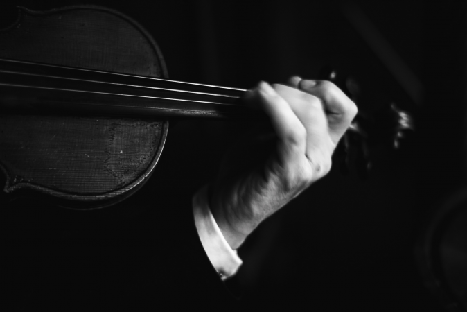 Daniel Axworthy Violinist - Photo 3