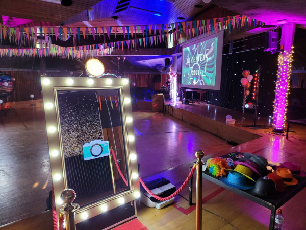 Magic Mirror for hire - Photo 3
