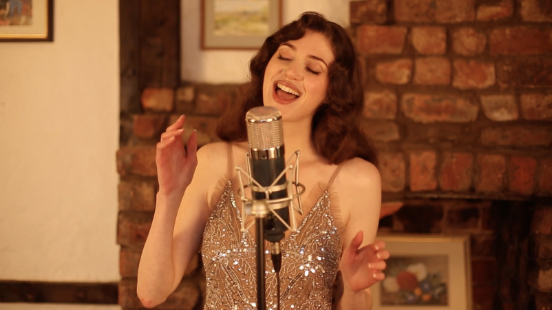 Eleanor Hart Jazz Vocalist with Backing Band - Photo 5