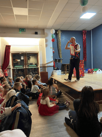Derby Childrens Entertainer Stuart Brown - Photo 7