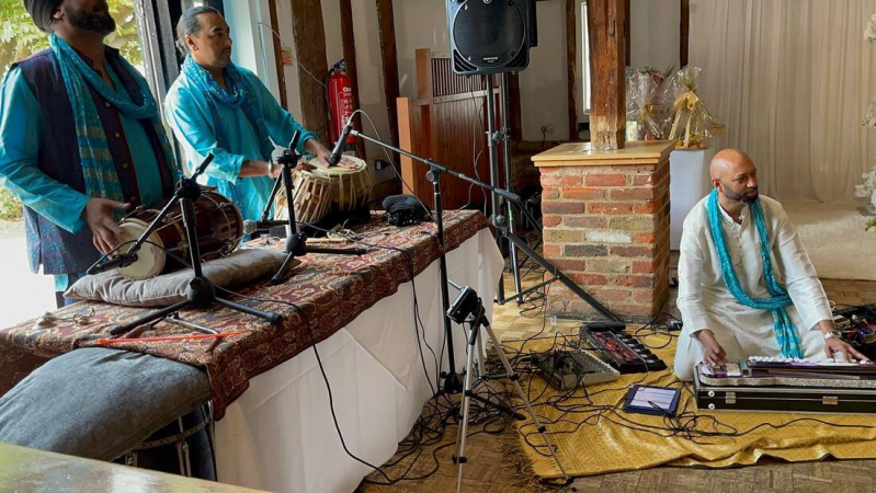 Bollywood Banjo Music Group - Photo 3
