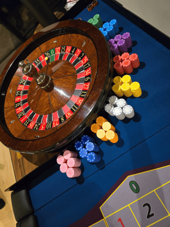 Roulette and Croupier Hire - Photo 4