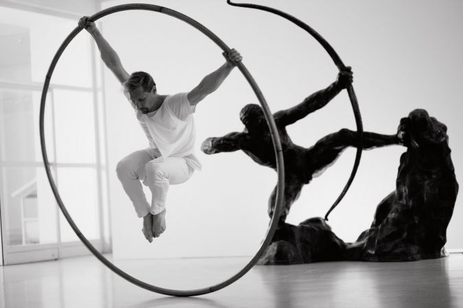 ALIATRIX | Cyrwheel acrobatic show - Photo 3